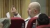 Aurelian Bădulescu a fost în mijlocul multor scandaluri în Consiliul General al Capitalei. Pentru cuvinte injurioase la adresa colegilor de la USR, a fost dat în judecată și a plătit despăgubiri morale. Acum este vicepreședinte ANCOM.