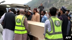 په ځانمرګي برید کې د وژل شویو مړي د انتقالېدو پر مهال