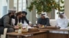 واکنش‌ها به سفر هیئت طالبان به امارات متحده؛ « این سفر جز تدارک نشست دوحه است»