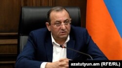 Արծվիկ Մինասյան