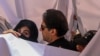 عمران خان او بشرا بي پی عدالت ته د حاضرېدو پر مهال- پخوانی انځور