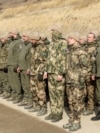 "Добровольцы" из разных регионов в чеченском Гудермесе, иллюстративное фото