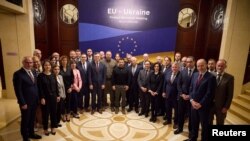 Predsednik Ukrajine Volodimir Zelenski s ministrima spoljnih poslova članica EU, Kijev, 2. oktobar 2023.