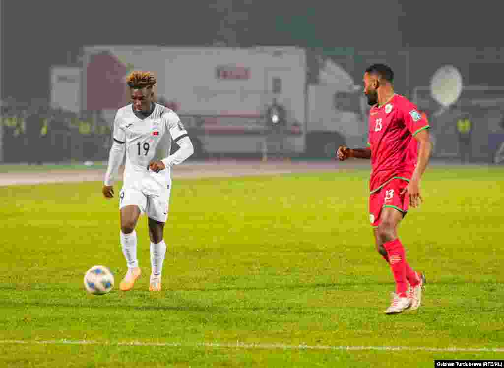 Оман курама командасы менен Кыргызстан ушул жылдын июнь айында CAFA Nations Cup - 2023 мелдешинде үчүнчү орун үчүн беттешип, 1:0 эсебинде жеңилип калган. 
