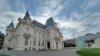 Palatul Jean Mihail, construit de unul dintre cei mai bogați români din România interbelică, a fost donat statului român. În clădire funcționează acum Muzeul de Artă Craiova.