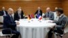 Slijeva nadesno: Olaf Šolc, Nikol Pašinjan, Šarl Mišel, Emanuel Makron na sastanku uoči plenarne sjednice samita u Granadi, Španija, 5. oktobar 2023.