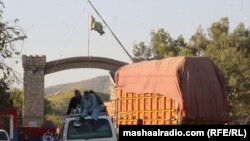 د خرلڅیو پر لاره هره ورځ سلګونه ګاډي مالونه وړي - پخوانی انځور. 