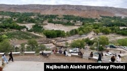 سرازیر شدن سیلاب ها در افغانستان نیز به بحران در این کشور افزوده است