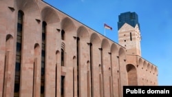 Երևանի քաղաքապետարանի շենքը, արխիվ