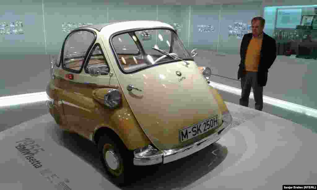 1955 года выпуска - BMW Isetta 