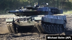O miză importantă pentru Ucraina este obținerea de tancuri Leopard, pe care Germania a ezitat până acum să le livreze. 