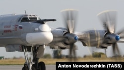 Ruski strateški bombarder Tupoljev Tu-95MS na aerodromu Engels, augusta 2019.
