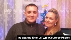 Александр Колтун с мамой Еленой Гудо.