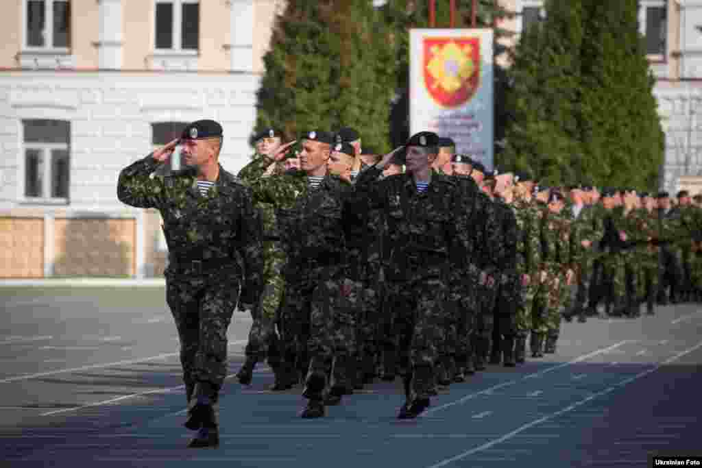 Зазадоккху-беттан 27 дийнахь Украинин тIеман министран декхарш кхочушдеш волу Ковал Михаил [bkbh Президентан полкехь Киевехь дIатарбинчу ГIирмера арабаьхна хIордан гIашсалттий болучохь. 