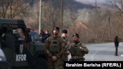Членови на мисијата на НАТО во Косово, КФОР на северот на Косово