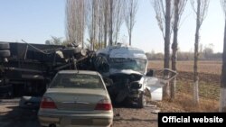 Бишкек-Ўш автойўлида 16 ноябрь куни юз берган автоҳалокат.