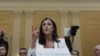 Cassidy Hutchinson, ish-ndihmëse gjatë administratës së ish-presidentit të SHBA Donald Trump, dëshmon gjatë një seance dëgjimore mbi hetimin e ngjarjeve të 6 janarit në Kongresin Amerikan. 28 qershor, 2022.