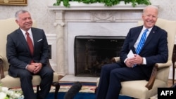 Presidenti amerikan Joe Biden (djathtas) dhe Mbreti i Jordanisë Abdullah II, gjatë një takimi në Shtëpinë e Bardhë, në Uashington DC, në korrik 2021.