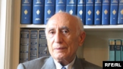 احسان یارشاطر، سرویراستار دانش‌نامه ایرانیکا