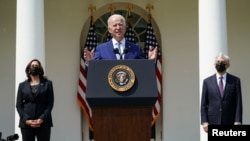 Presidenti i SHBA-së, Joe Biden, duke shpallur masa të reja për kontrollin e armëve. Uashington, 8 prill, 2021.