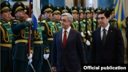 Turkmenistan - Turkmenistan's President Gurbanguly Berdimuhamedov and his visiting Armenian counterpart Serzh Sarkisian meet in Ashgabat, 8Apr2014.