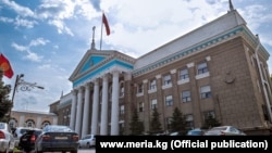 Бишкек мэриясы. Иллюстрациялык сүрөт.