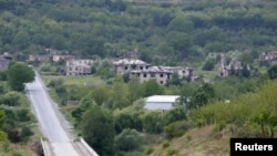 Дорога в несуществующее после августа 2008 года село Ачабети