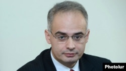 Armenia - Levon Zurabian of the opposition Armenian National Congress at a news conference in Yerevan, 20Dec2012.