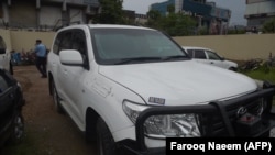 د امریکايي سفارتکار موټر 