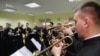Семінаристи з саксофонами і трубами викликають культурний шок – керівник оркестру (відео)
