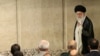 خامنه‌ای در پاسخ به انتقاد دانشجویان: مدیریت صداوسیما و قوه قضاییه با رهبری نیست