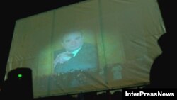 Официальную версию о смерти Зураба Жвания и Рауля Юсупова – отравлении угарным газом – вот уже восемь лет как члены семей погибших считают в высшей степени сомнительной