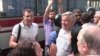 Прихильників екс-комуністки Александровської закидали яйцями у Харкові (відео)