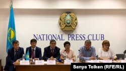 Референдум өткізуді ұсынған белсенділер жиыны. Нұр-Сұлтан, 21 тамыз 2019 жыл.