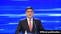 Курсан Асанов. 