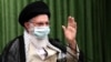 قرار شد چند تا عکس جذاب از ما برای خانم کاملاً هریس بفرستند...