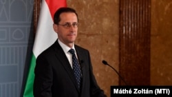 Mihály Varga, ministrul de finanțe, în cadrul unei conferințe de presă, 21 iunie 2021.