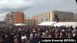 Opozita proteston zgjedhjen e presidentit
