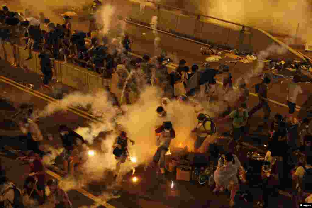 Столкновения с полицией в центре Гонконга, 29 сентября 2014 года
