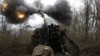 Военные ВСУ стреляют из самоходной артиллерийской установки «Богдана» украинского производства, иллюстративное фото