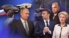 Слева Путин и подсанкционные автомобили, справа -- Орбан, Макрон и Урсула фон дер Ляйен на фоне европейского танка