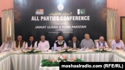 غونډه کې کشمیر کې پر اییني بدلون او د هېواد پر حالاتو بحث کېږي