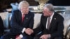 Президент США Дональд Трамп и спецпредставитель по Украине Киту Келлогг. Архивное фото