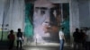 Открытие фестиваля и выставки в депо в Алматы случилось одновременно. Происходило это в формате закрытой вечеринки, на которую пришло много народу. Экспонаты&nbsp;&mdash; внутри огромного цеха, построенного более 70 лет назад, а фуршет&nbsp;&mdash; на улице рядом.