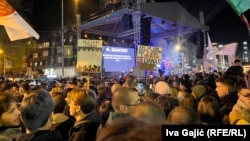 Students and others protest with signs, music, and chants in Novi Pazar.