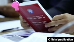 Элдик курултай институту былтыр 5-майдан тартып күчүнө кирген Конституцияда жазылган.