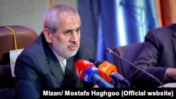 دادستان تهران از بازداشت «۵۳ متهم ارزی» در ۱۰ روز گذشته خبر داد.
