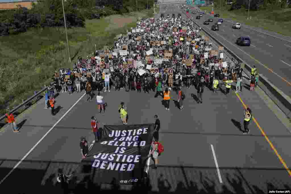 Protesta në Mineapolis. 