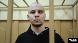 Владимир Акименков перед рассмотрением ходатайства о продлении ареста в Басманном суде