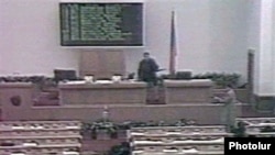 Armenia - Footage of the October 27 terrorist act in the Armenian Parliament, Yerevan, 27Oct, 1999